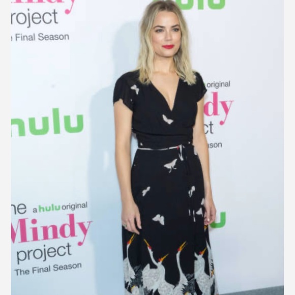 RARE REFORMATION CARINA WRAP DRESS - Picture 4 of 9